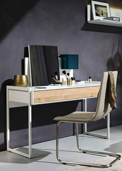 Hulsta_Huelsta_kaptafel_ spiegel_wit_eiken blank